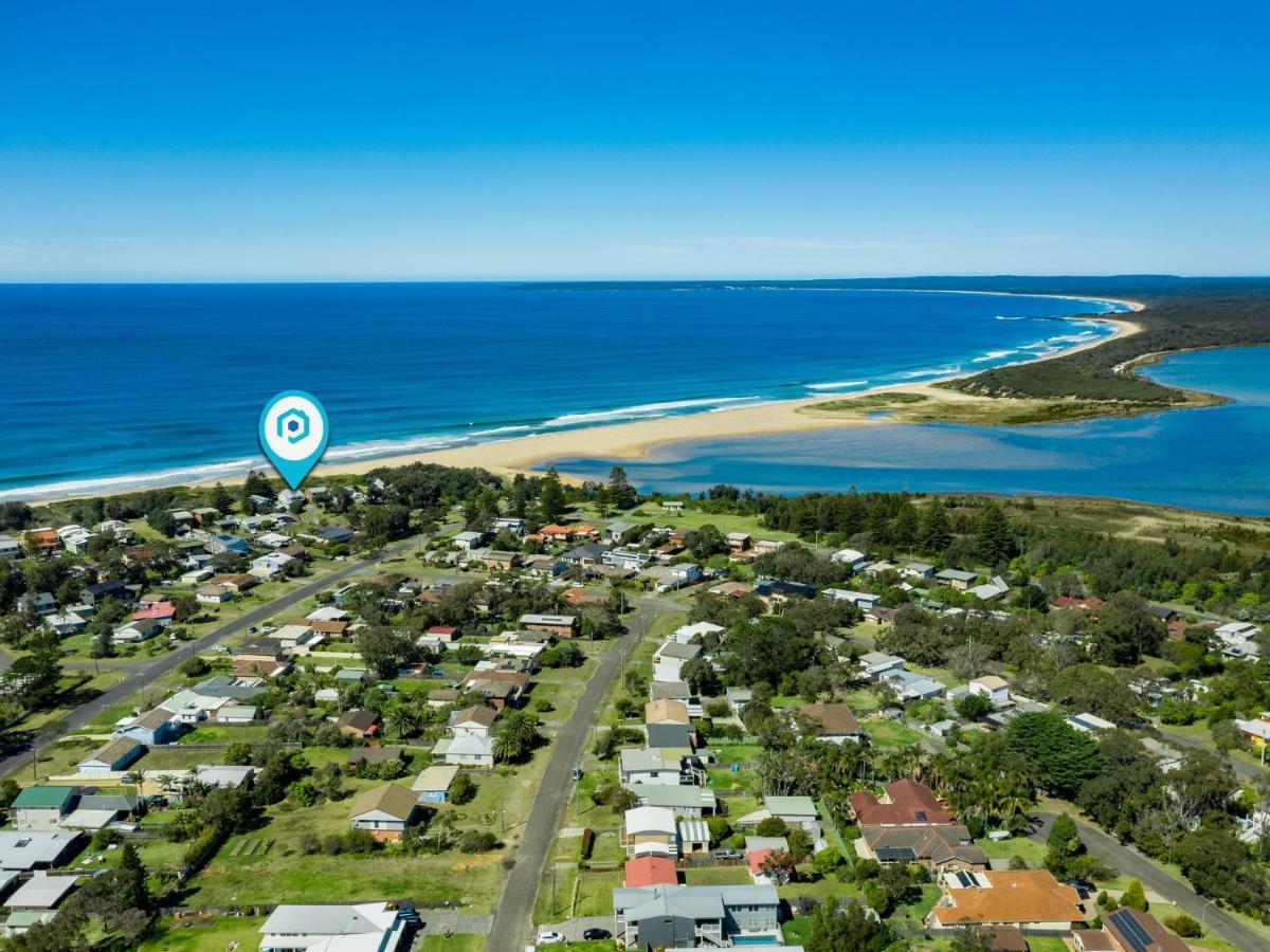 Endless Summer I Pet Friendly Absolute Beachfront Villa Culburra Beach Exterior photo